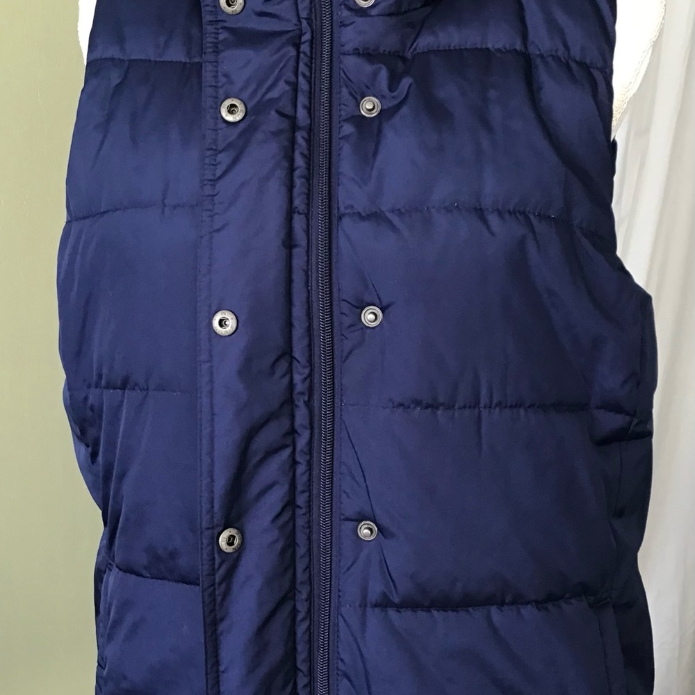 Vest - Picture 4 of 8